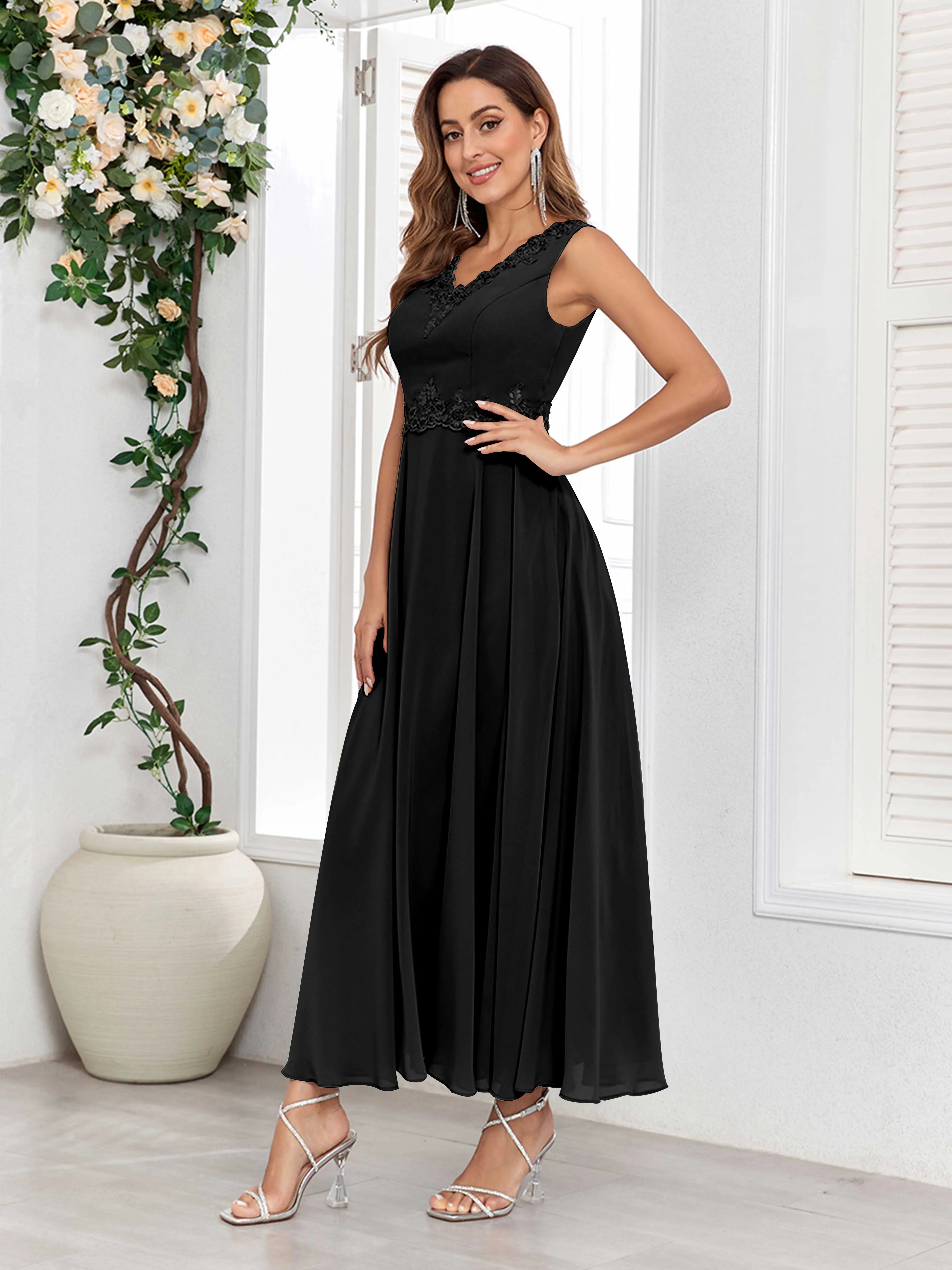 Aisha Enchanting V Neck Two Pieces Appliques Maxi Chiffon Mother Of The Bride Dresses