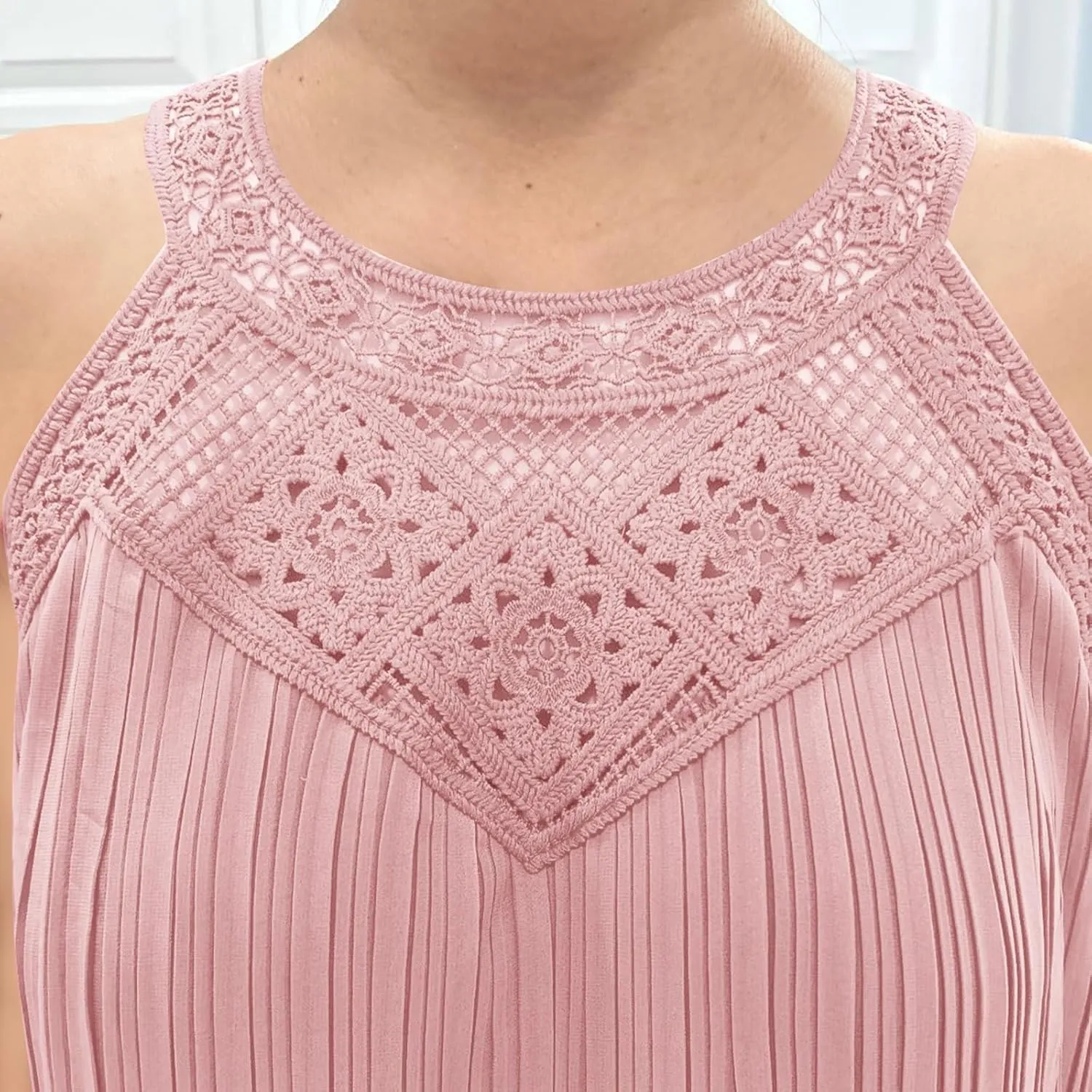 Boho Dresses for Women 2025 Summer Lace Crochet Halter Neck Dress Flowy Pleated Sundress Sleeveless Tank Mini Dress