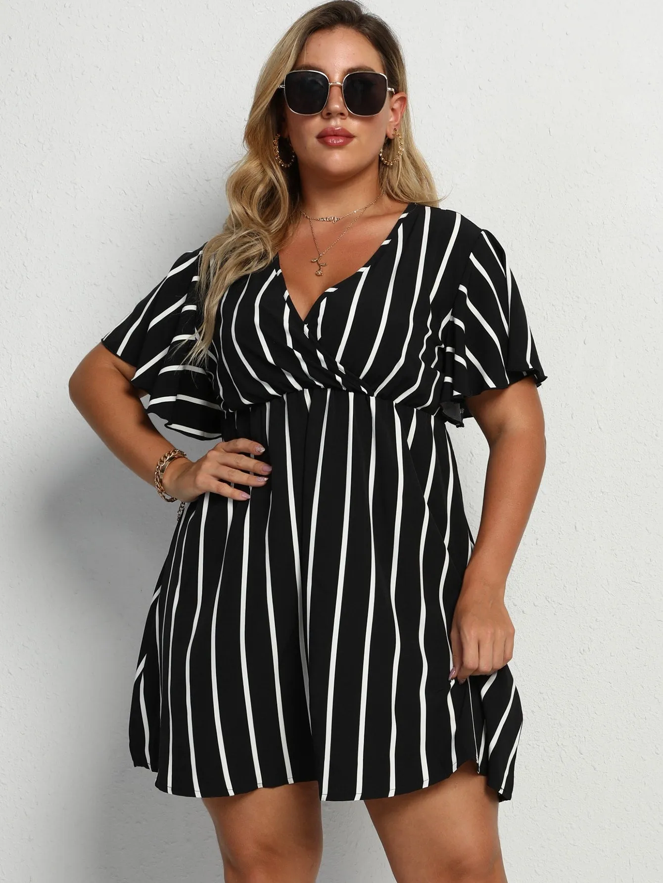Casual Striped Short Sleeve V Neck Flared High Waist Short Plus Size Dress