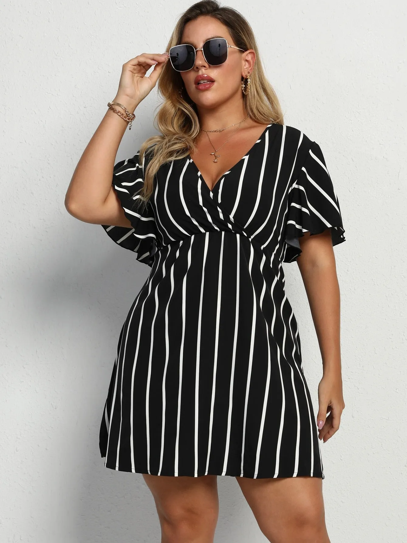 Casual Striped Short Sleeve V Neck Flared High Waist Short Plus Size Dress
