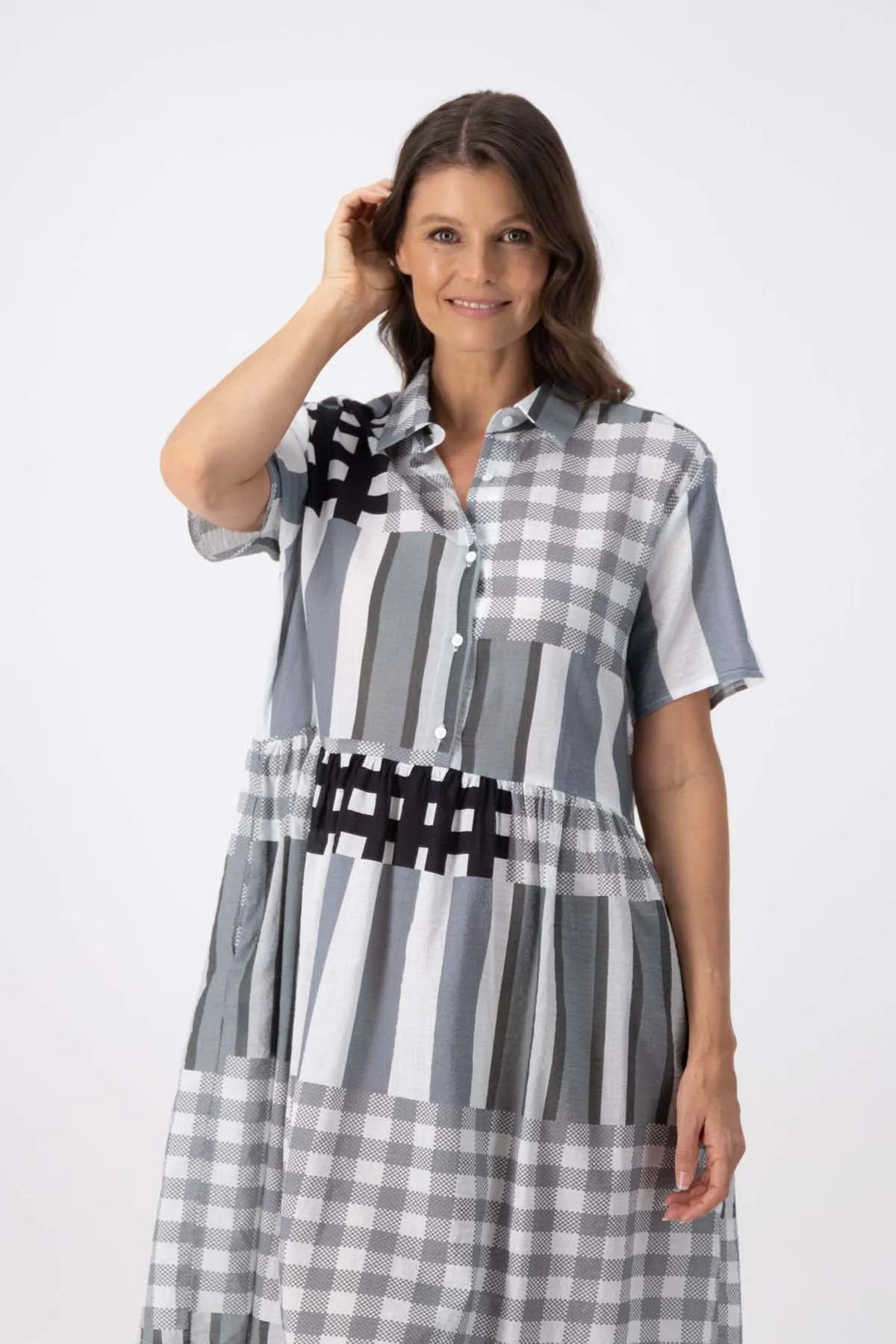 Central Park Villa Dress Black in Seersucker