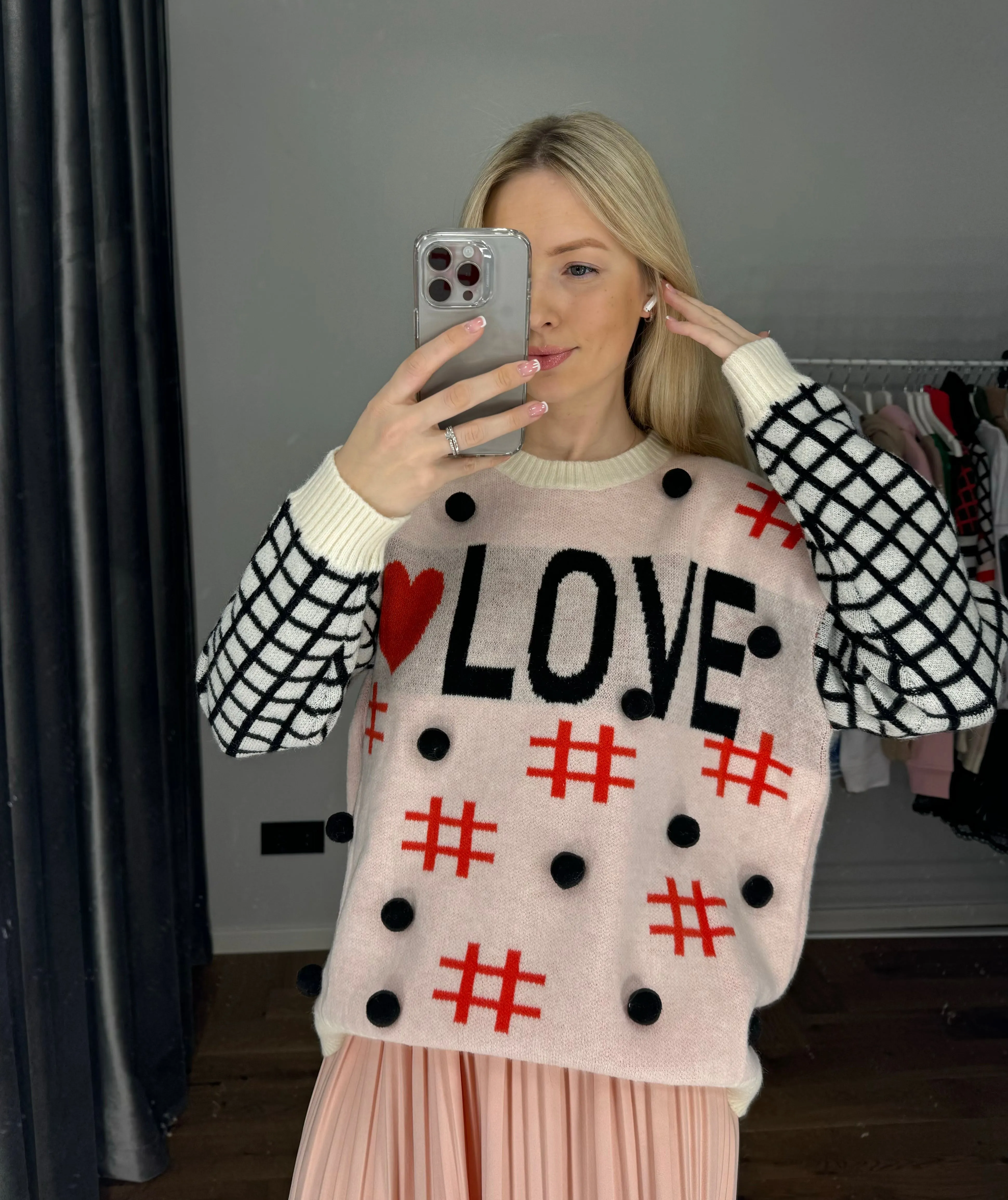 Cozy sweater “#Love”