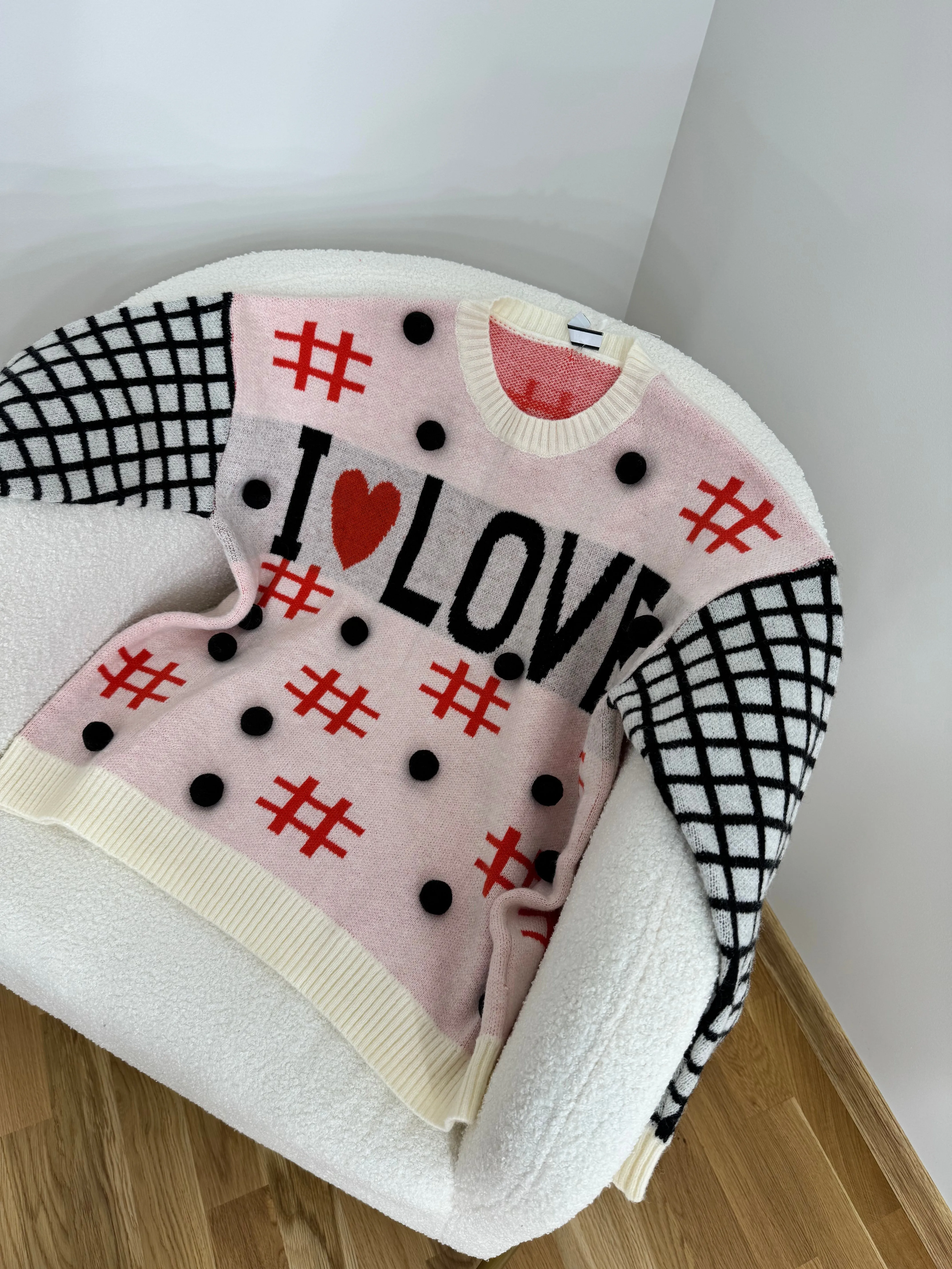 Cozy sweater “#Love”