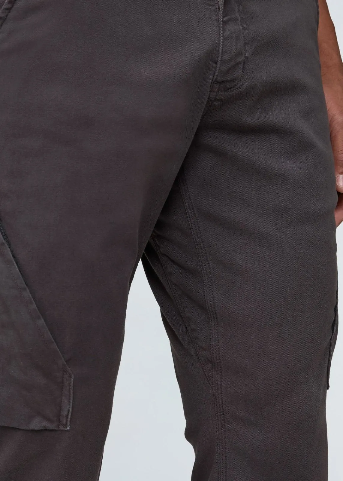 Live Free Adventure Pant Relaxed - Charcoal