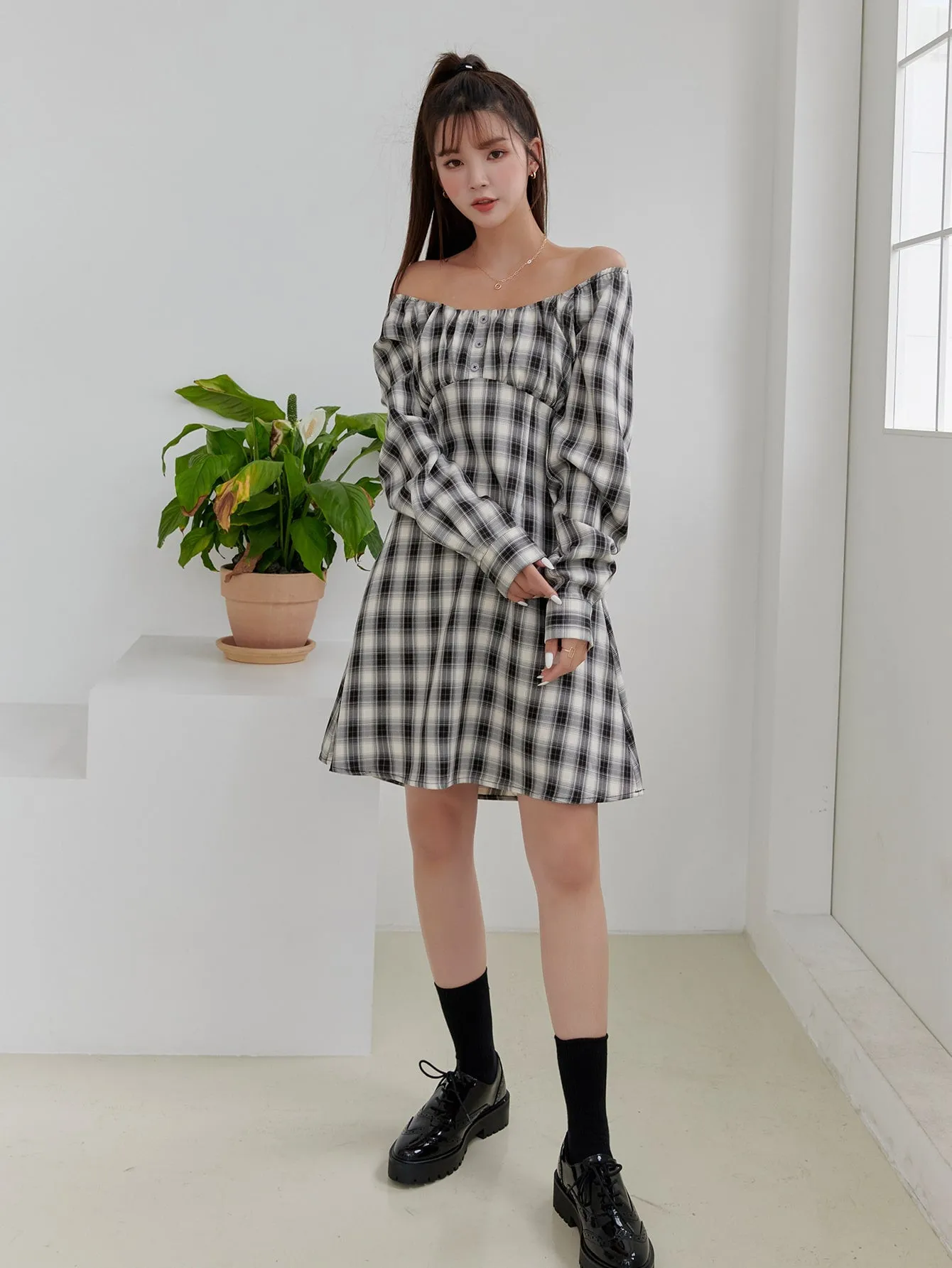 Plaid Button Long Sleeve Scoop Neck Straight High Waist Short Dress