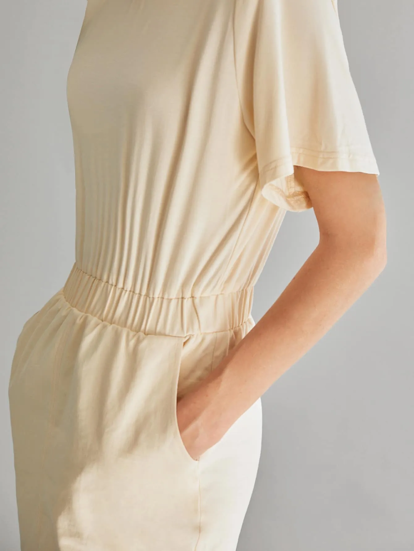 Plain Pocket Short Sleeve Round Neck Straight High Waist Short Dress