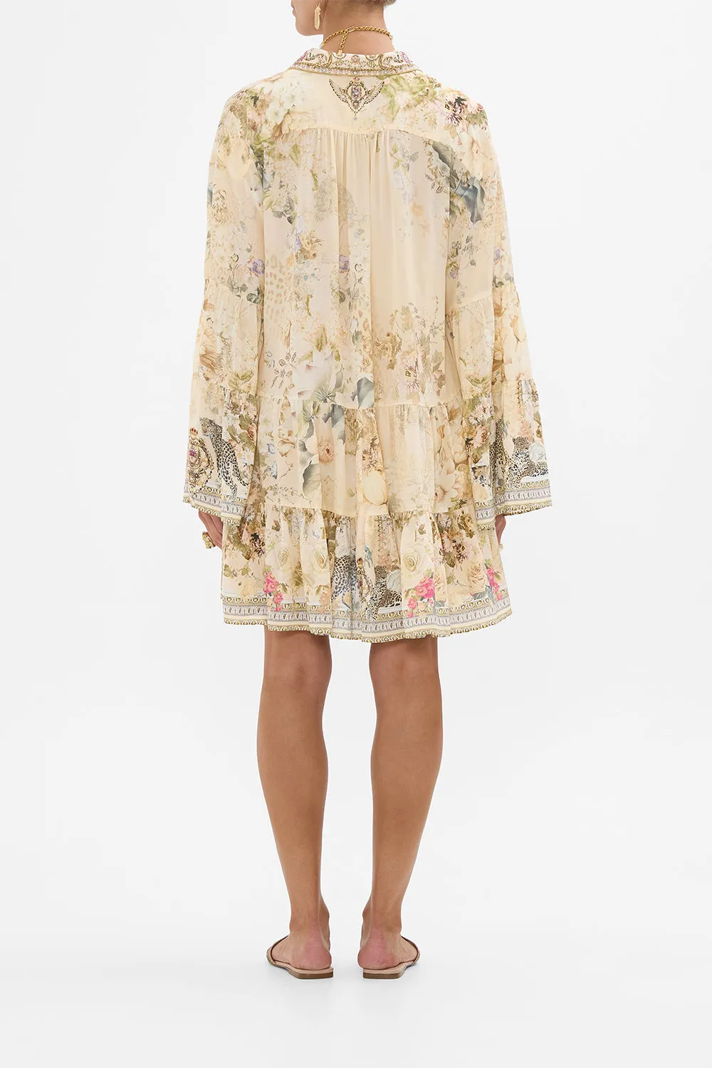 TIERED DRESS WITH COLLAR ADORNED IN ANTIQUITY