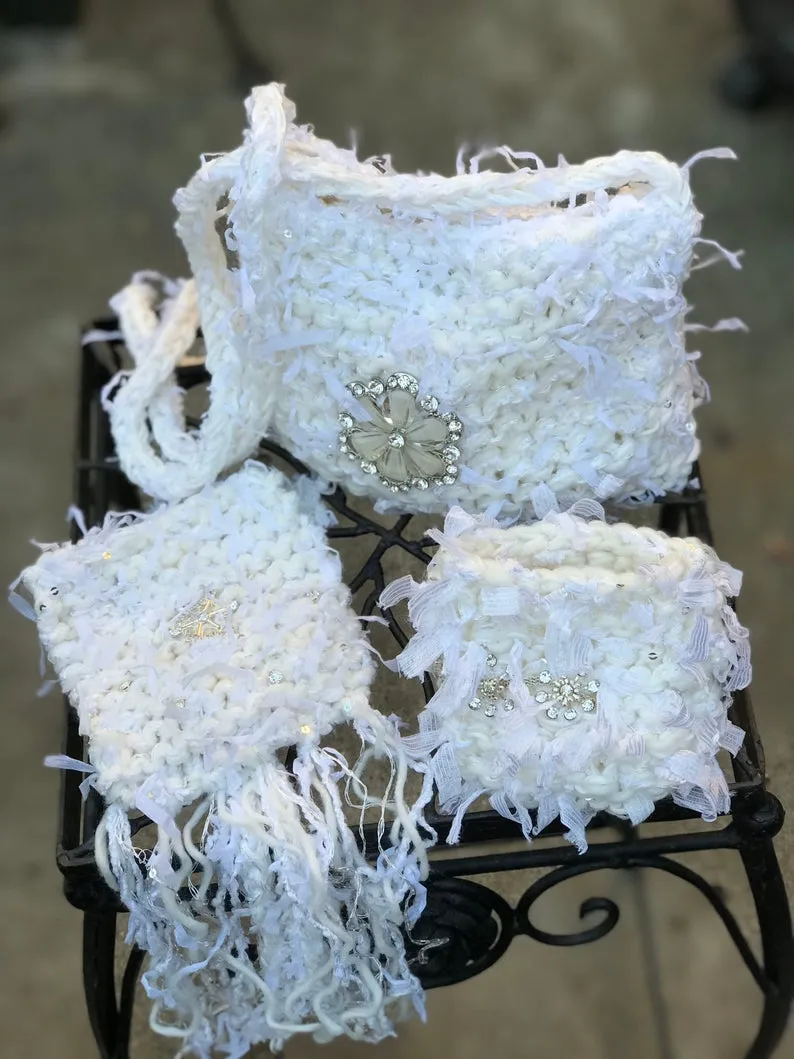 White Knitted Necklace